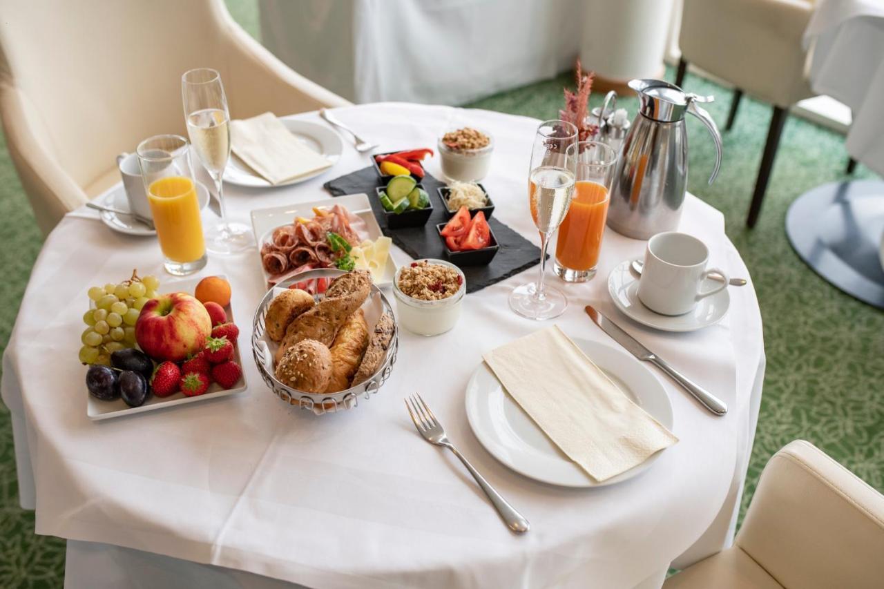 Spa Resort Styria- Adults Only باد والترزدورف المظهر الخارجي الصورة
