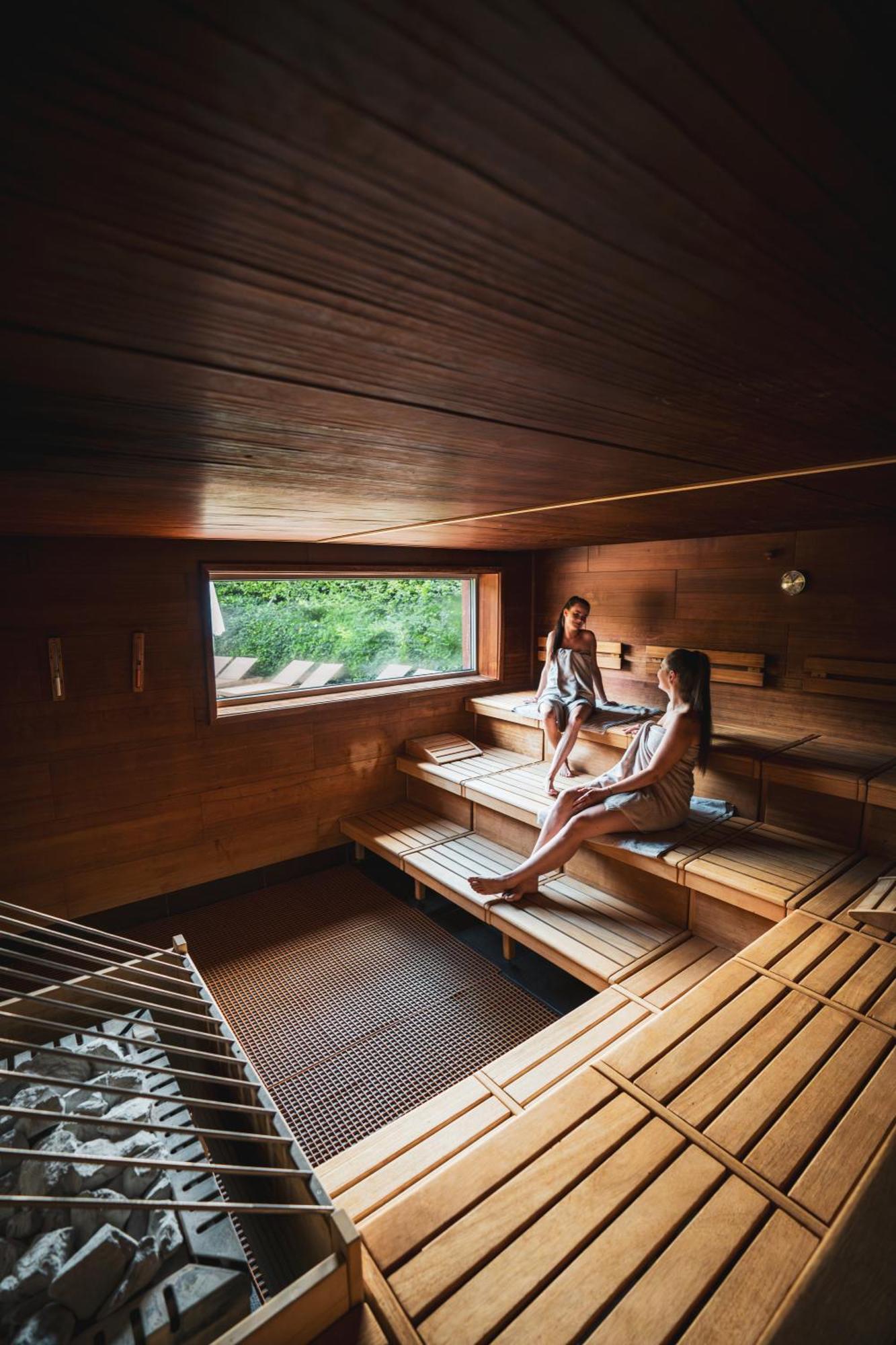 Spa Resort Styria- Adults Only باد والترزدورف المظهر الخارجي الصورة
